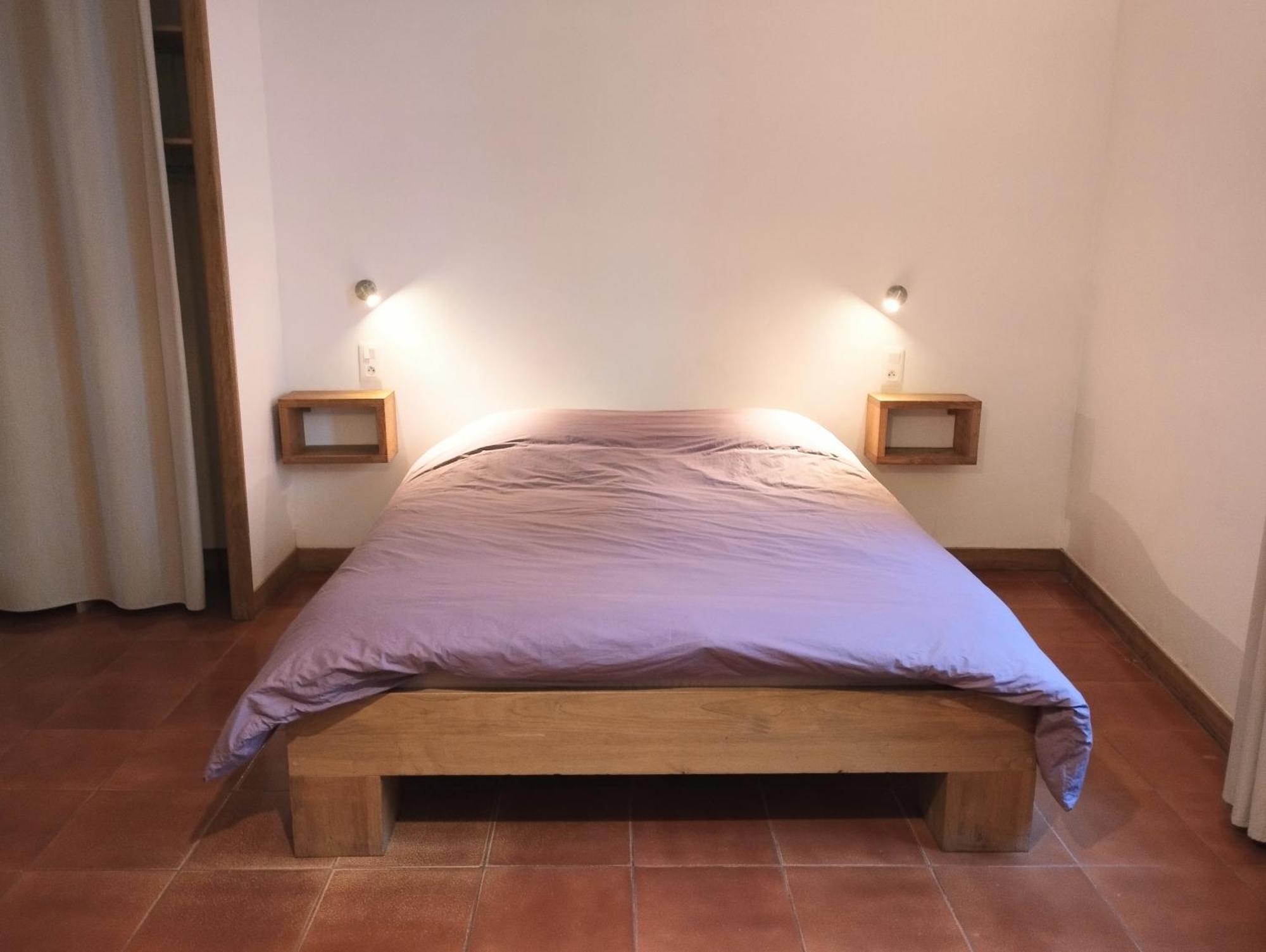 Les Studios De St Guilhem Сен-Гийём-ле-Дезер Экстерьер фото