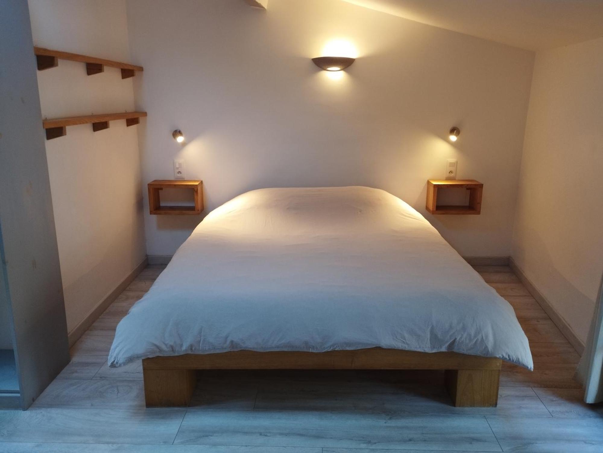 Les Studios De St Guilhem Сен-Гийём-ле-Дезер Экстерьер фото